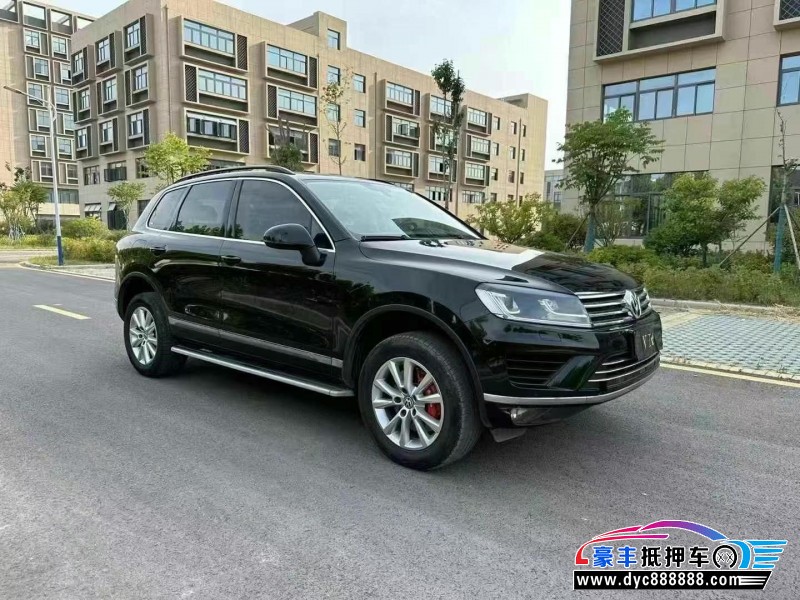 17年大众途锐轿车抵押车出售