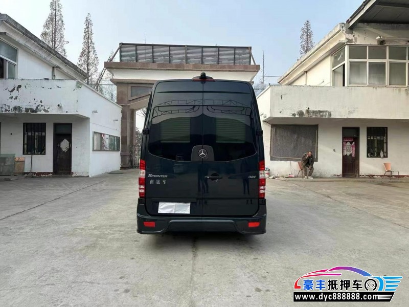 15年奔驰斯宾特轿车抵押车出售