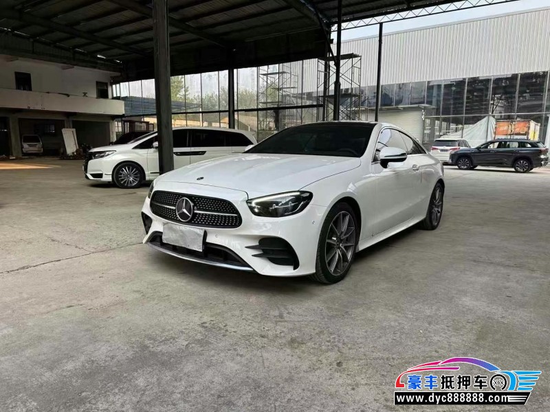 22年奔驰E轿车抵押车出售