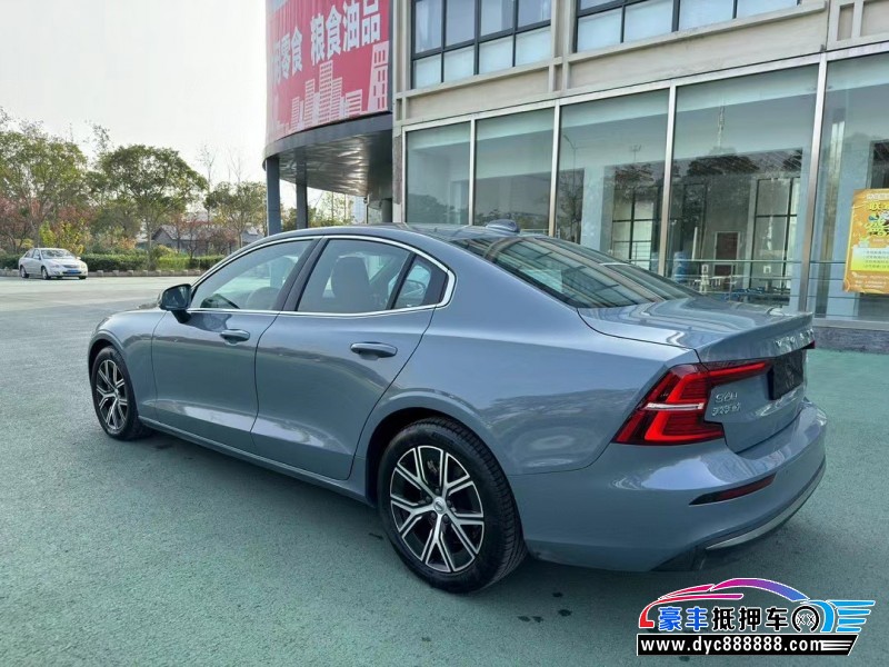 23年沃尔沃S60轿车抵押车出售