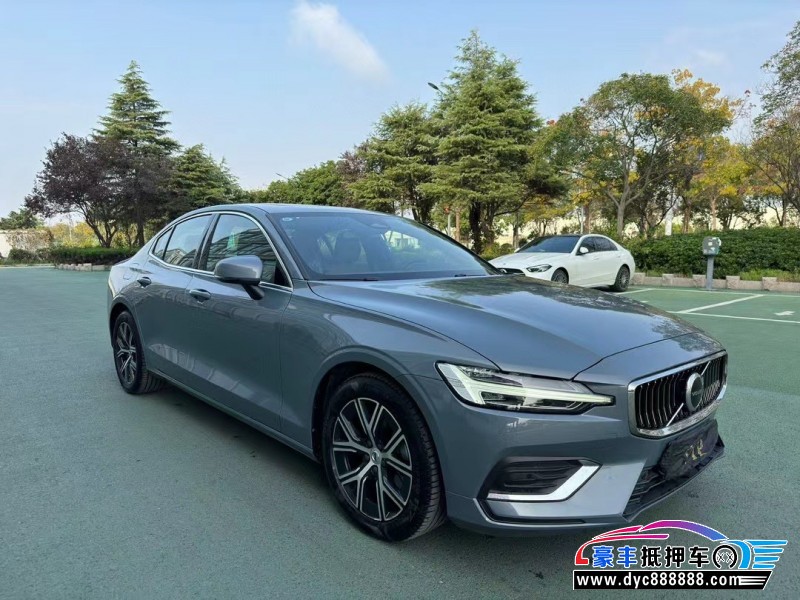 23年沃尔沃S60轿车抵押车出售