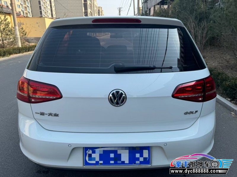 16年大众高尔夫轿车抵押车出售