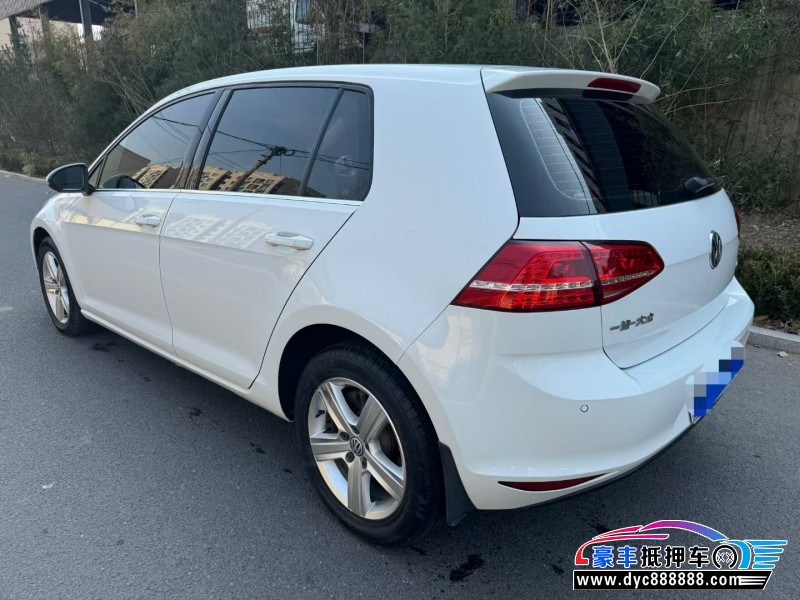 16年大众高尔夫轿车抵押车出售