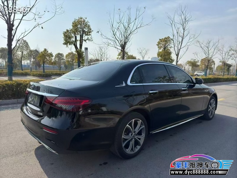 22年奔驰E轿车抵押车出售