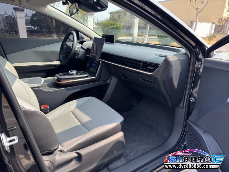 25年丰田BZ3轿车抵押车出售