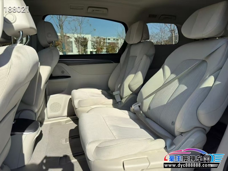 24年别克GL8轿车抵押车出售