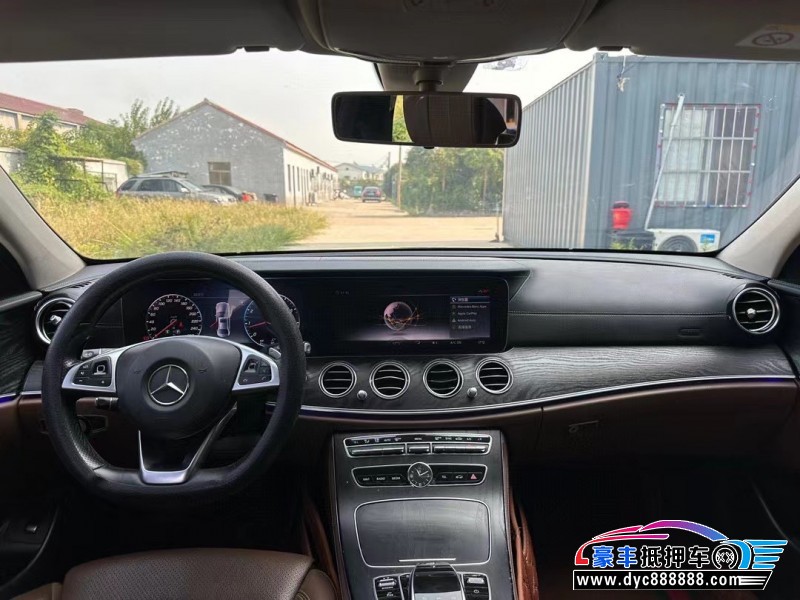 18年奔驰E轿车抵押车出售