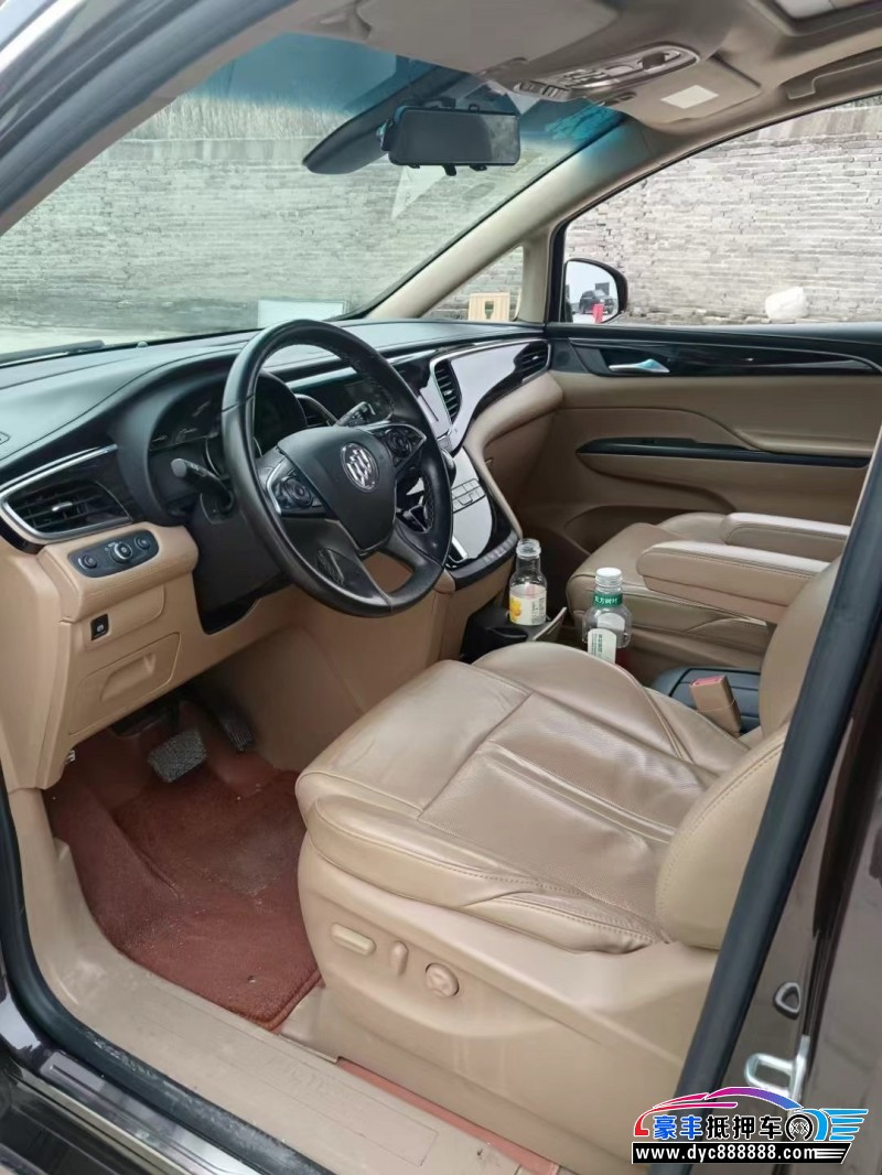 19年别克GL8轿车抵押车出售