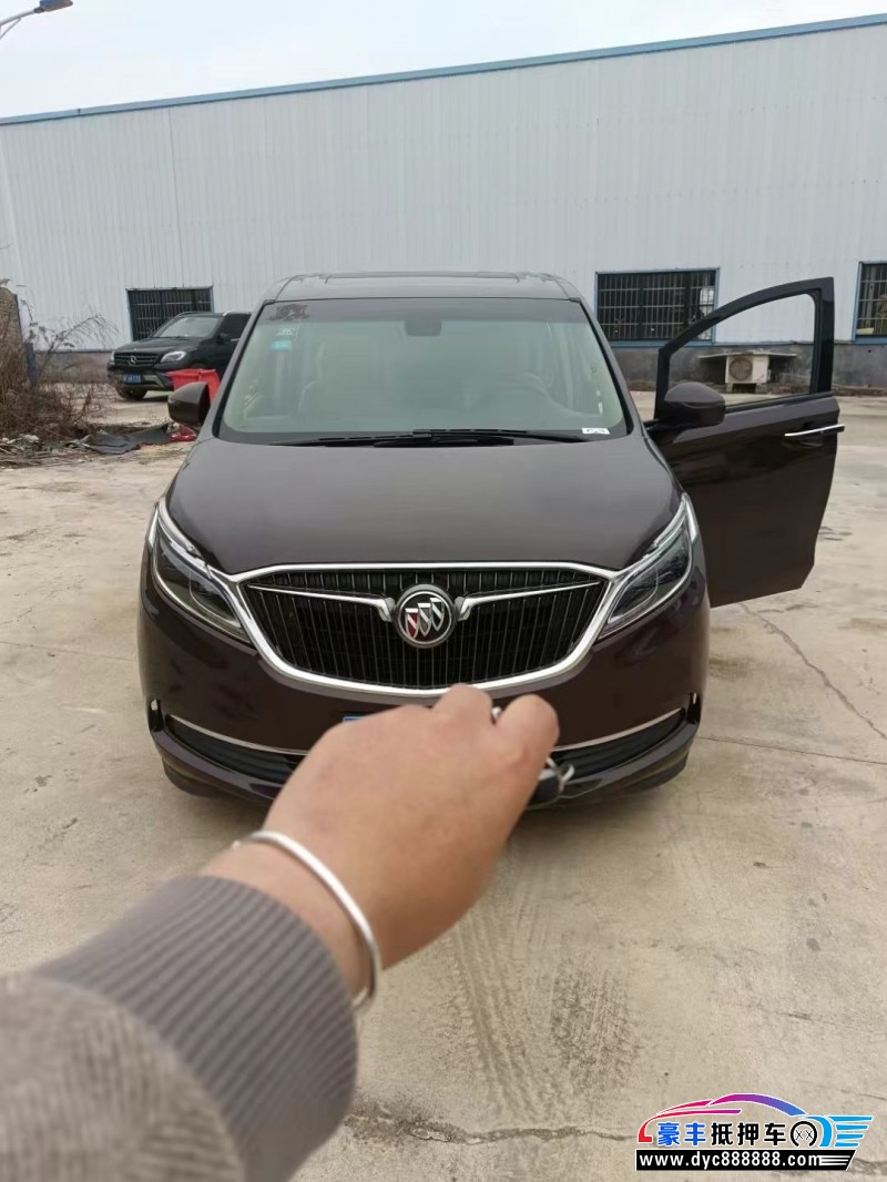 19年别克GL8轿车抵押车出售