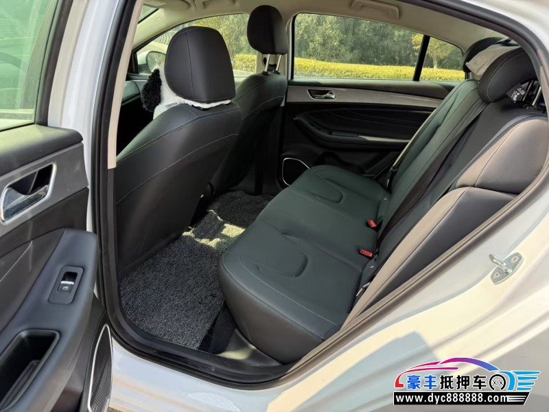 24年奇瑞艾瑞泽轿车抵押车出售