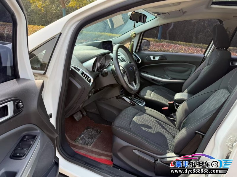 14年福特翼搏轿车抵押车出售