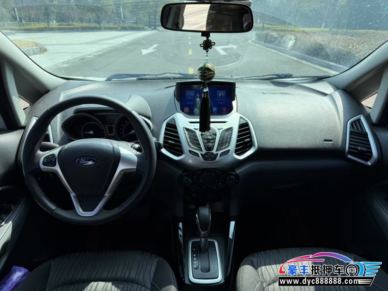 14年福特翼搏轿车抵押车出售