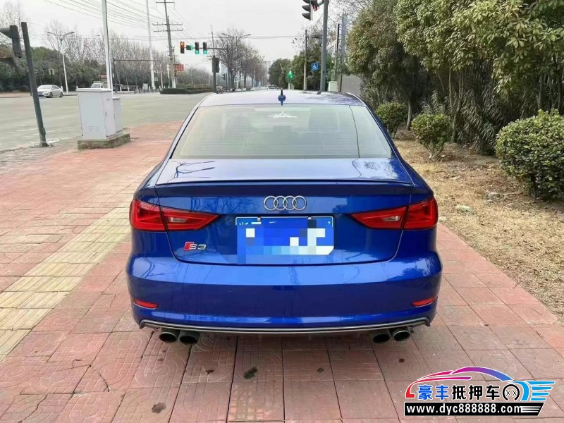 16年奥迪S3轿车抵押车出售