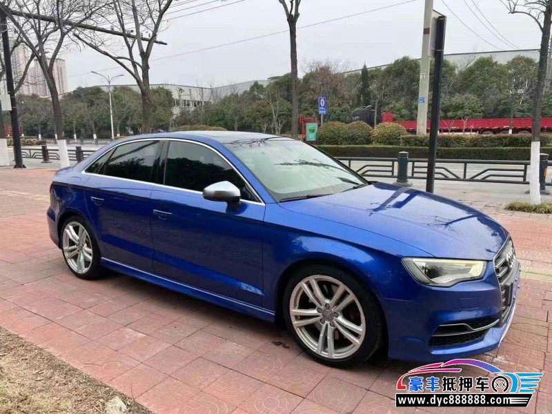 16年奥迪S3轿车抵押车出售