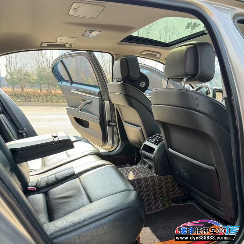 12年宝马5系轿车抵押车出售