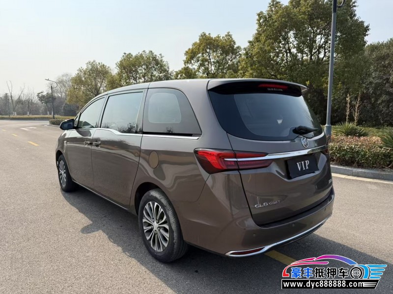 20年别克GL8轿车抵押车出售