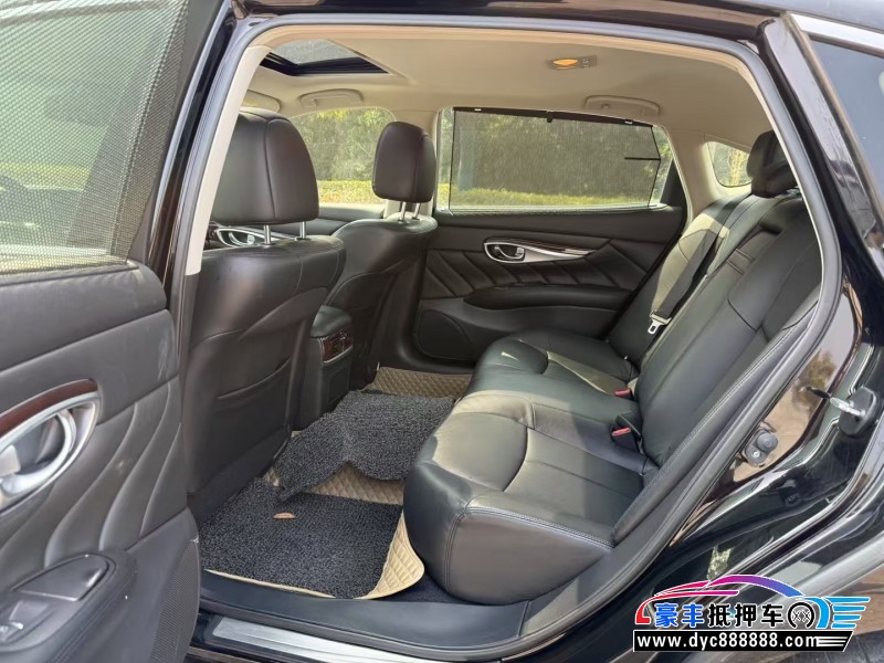 18年英菲尼迪Q70轿车抵押车出售