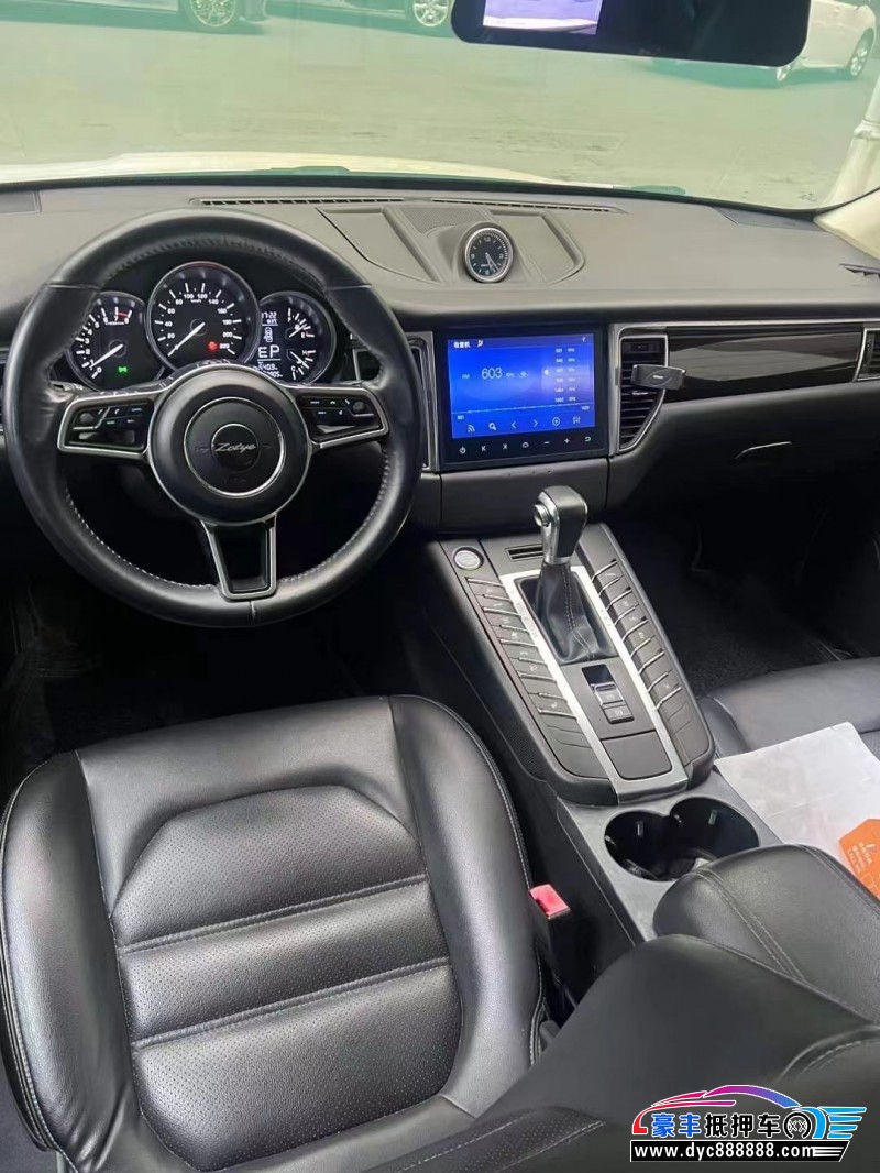 18年众泰SR9轿车抵押车出售