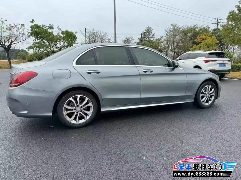 14年奔驰C轿车抵押车出售