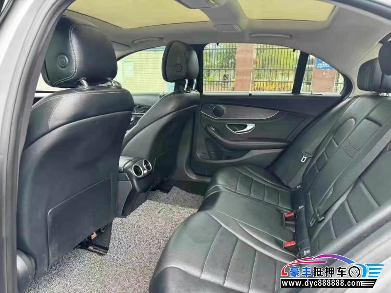 14年奔驰C轿车抵押车出售