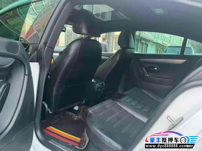 16年大众CC轿车抵押车出售