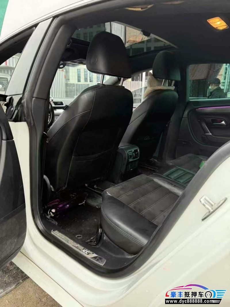 16年大众CC轿车抵押车出售