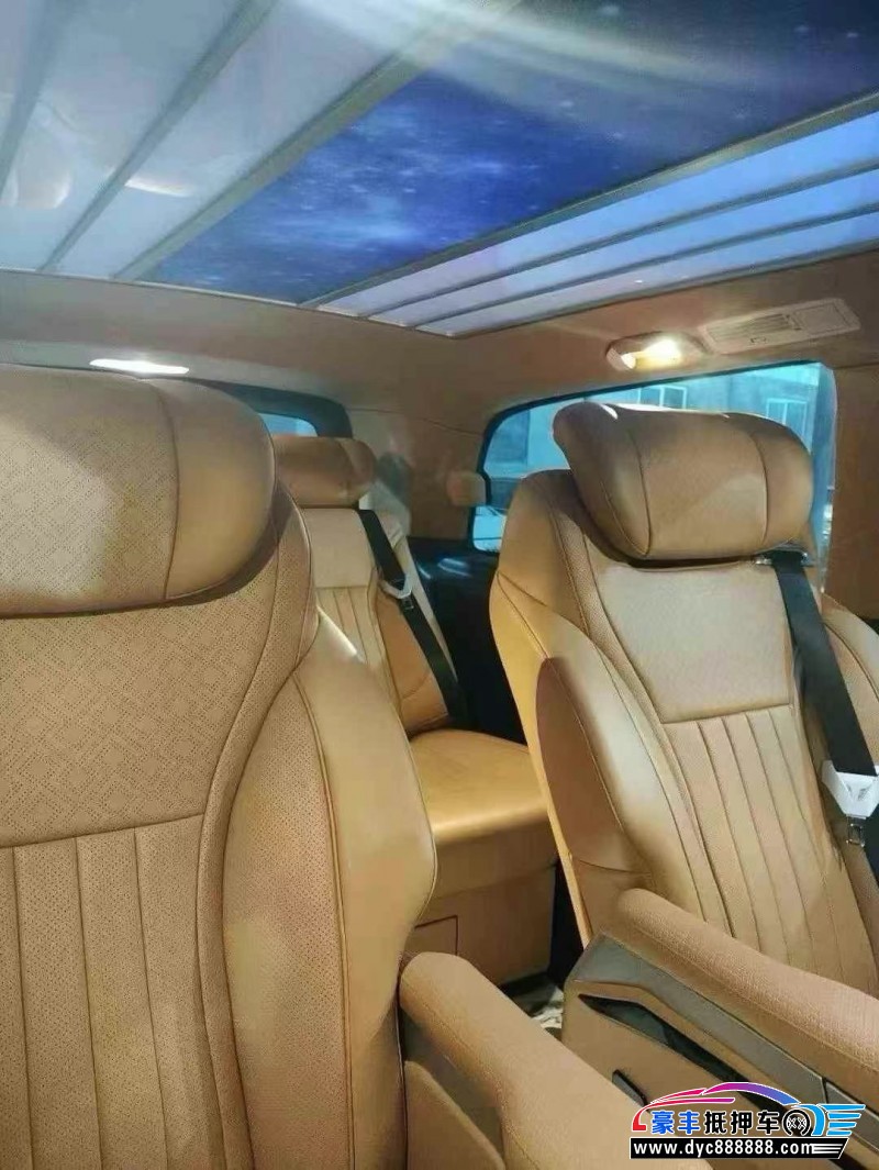 24年奔驰威霆轿车抵押车出售