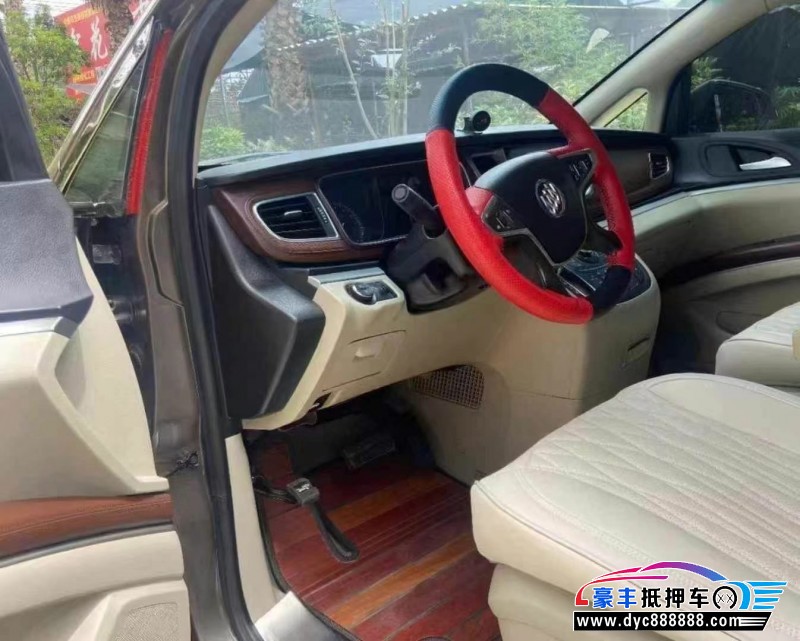 14年别克GL8轿车抵押车出售