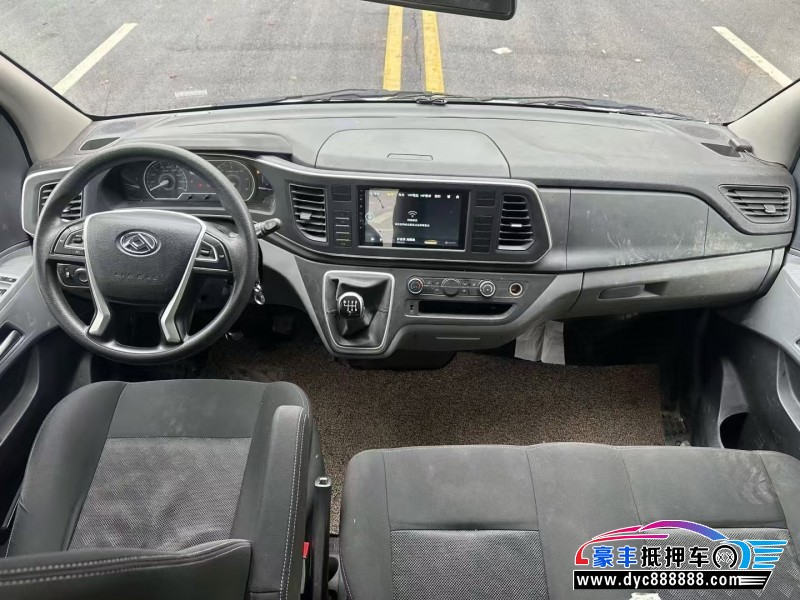 23年上汽大通V80轿车抵押车出售