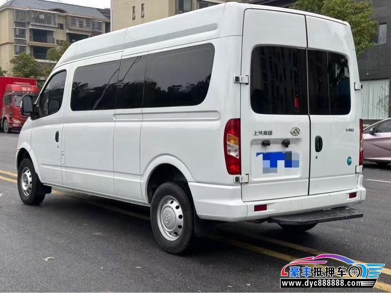 23年上汽大通V80轿车抵押车出售
