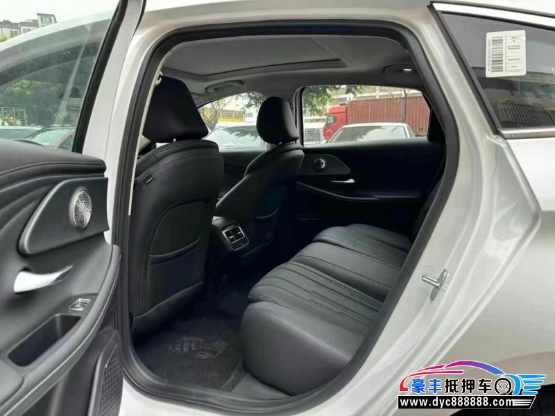 24年奇瑞风云轿车抵押车出售