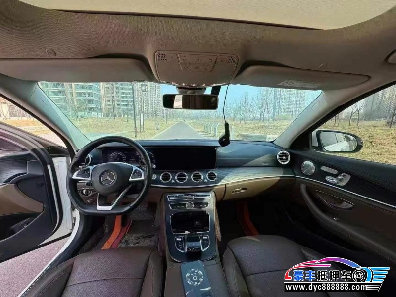 18年奔驰E轿车抵押车出售