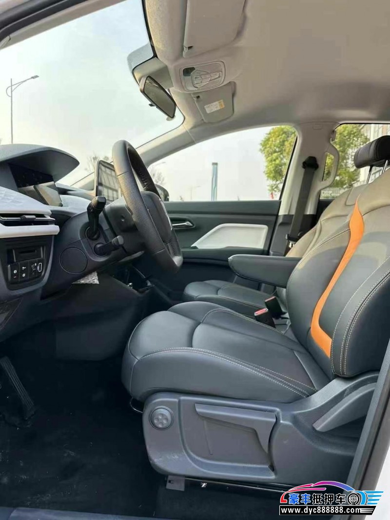 24年奔腾奔腾NAT轿车抵押车出售