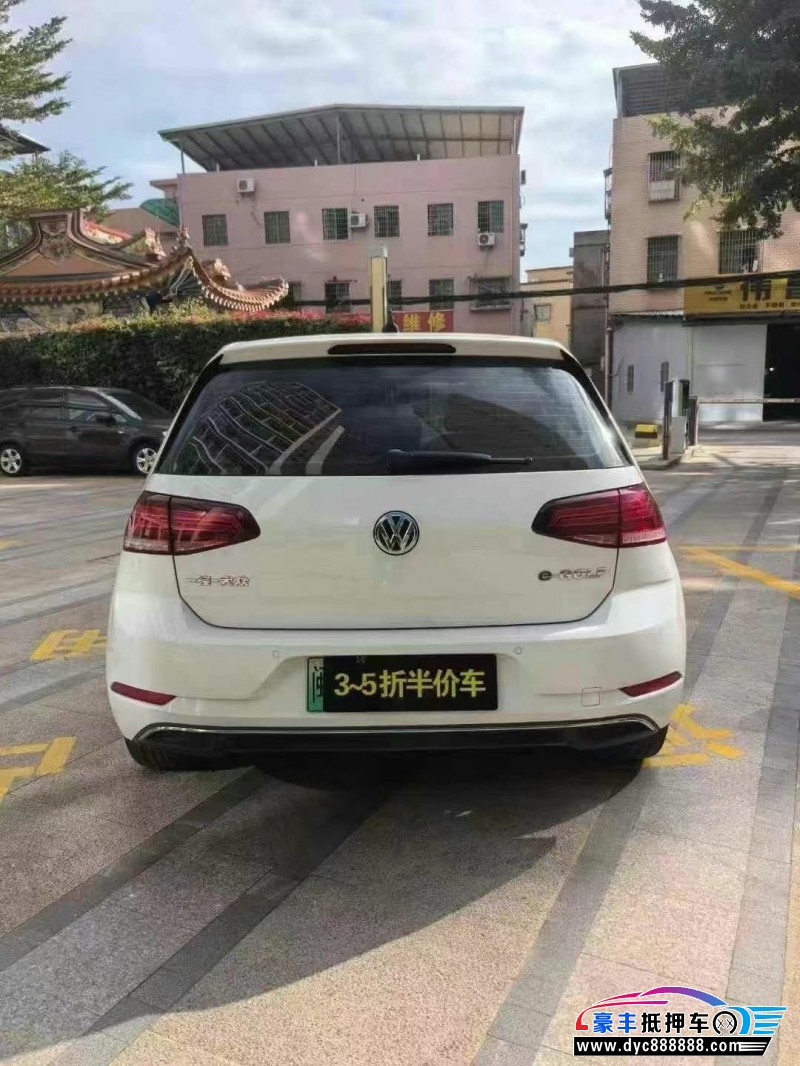 20年大众高尔夫轿车抵押车出售