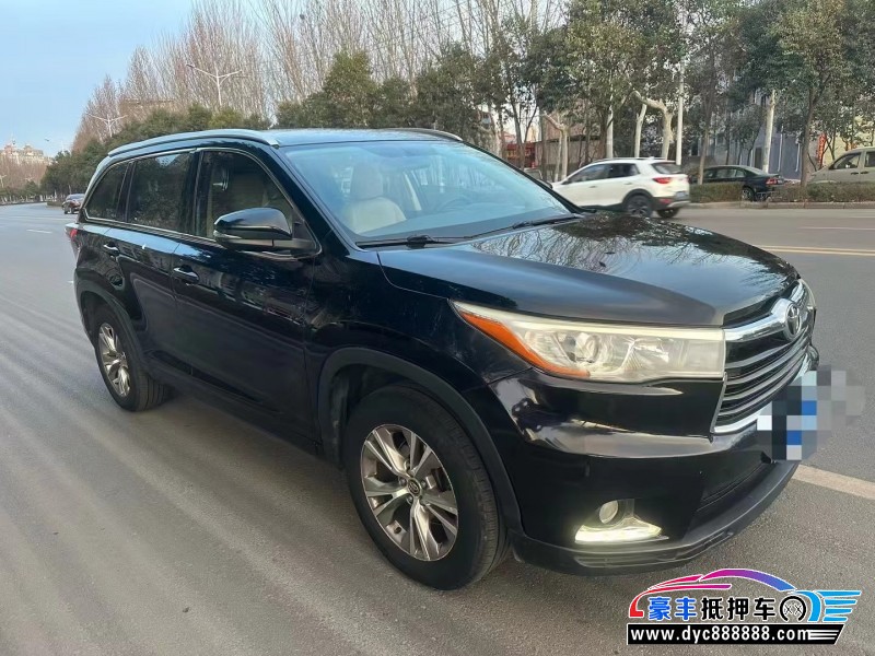 17年丰田汉兰达轿车抵押车出售