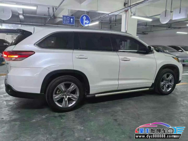 19年丰田汉兰达轿车抵押车出售