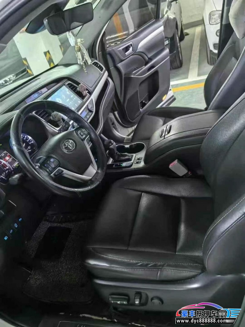 19年丰田汉兰达轿车抵押车出售