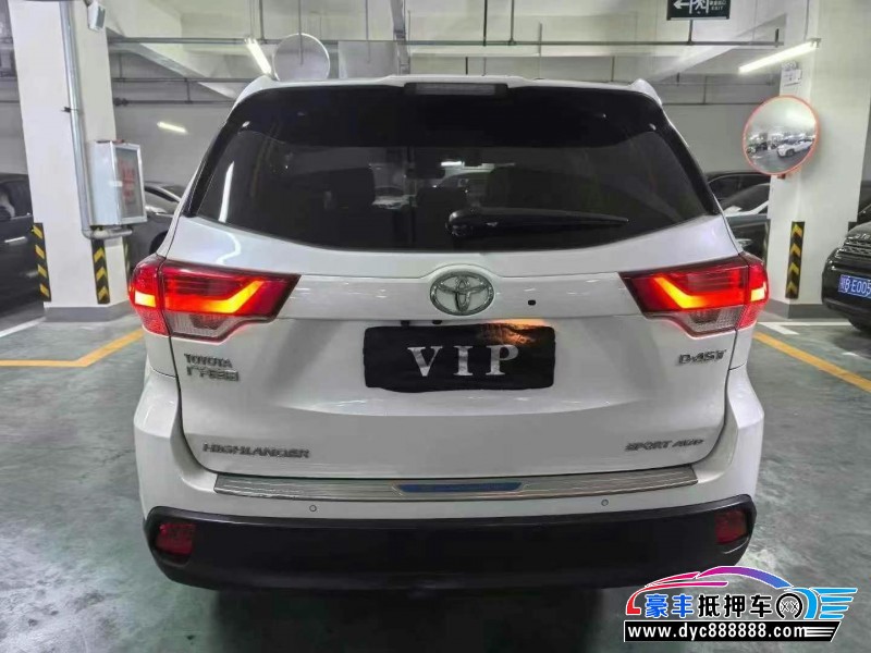 19年丰田汉兰达轿车抵押车出售