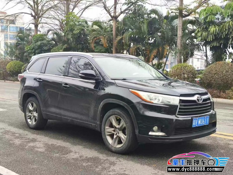 17年丰田汉兰达轿车抵押车出售