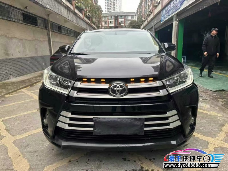 17年丰田汉兰达轿车抵押车出售