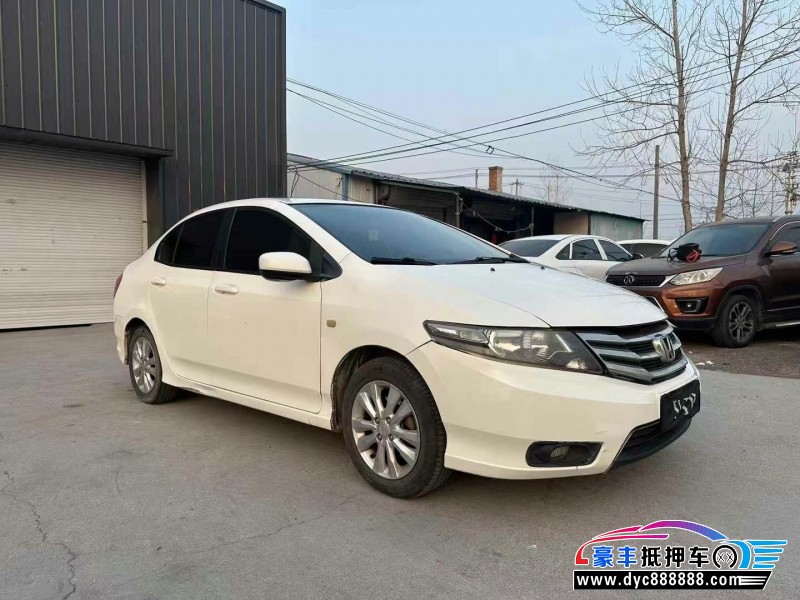 13年本田锋范经典轿车抵押车出售