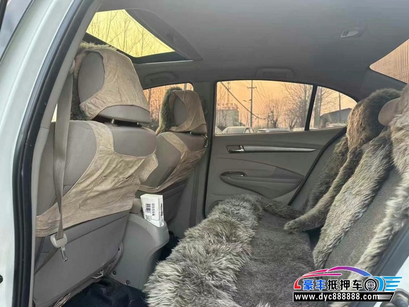 13年本田锋范经典轿车抵押车出售