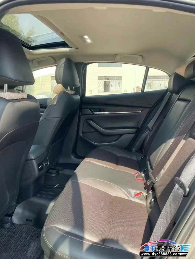 23年马自达马自达3轿车抵押车出售