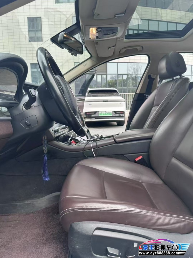 17年宝马5系轿车抵押车出售