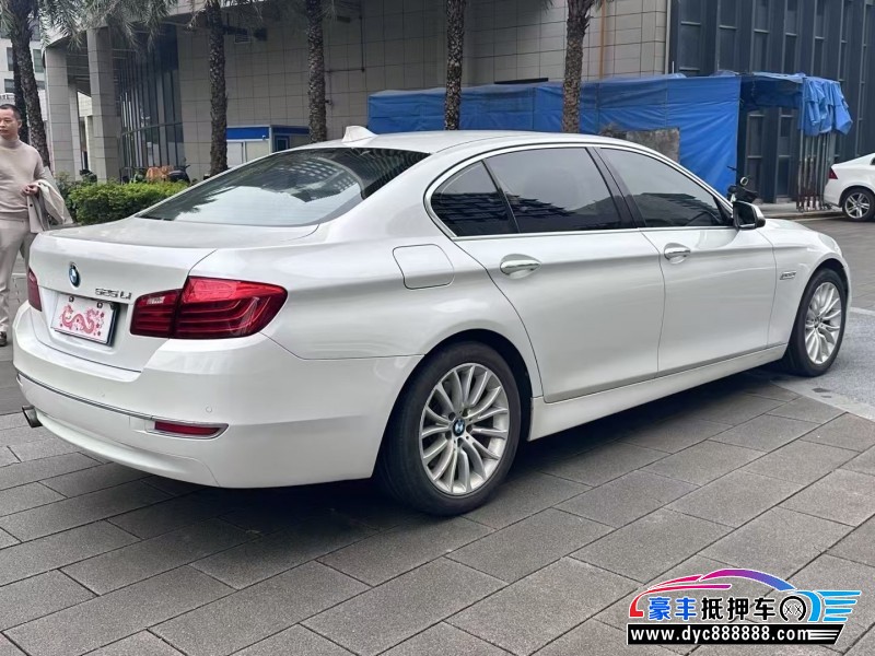 17年宝马5系轿车抵押车出售