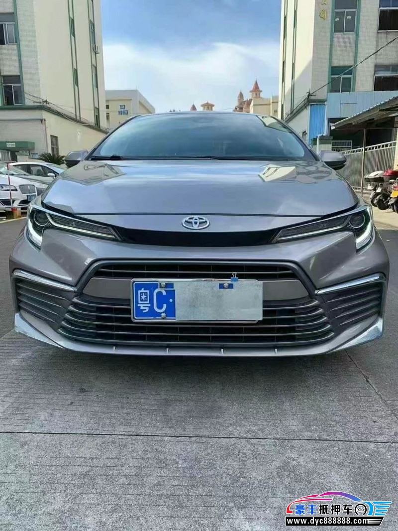 22年丰田凌尚轿车抵押车出售