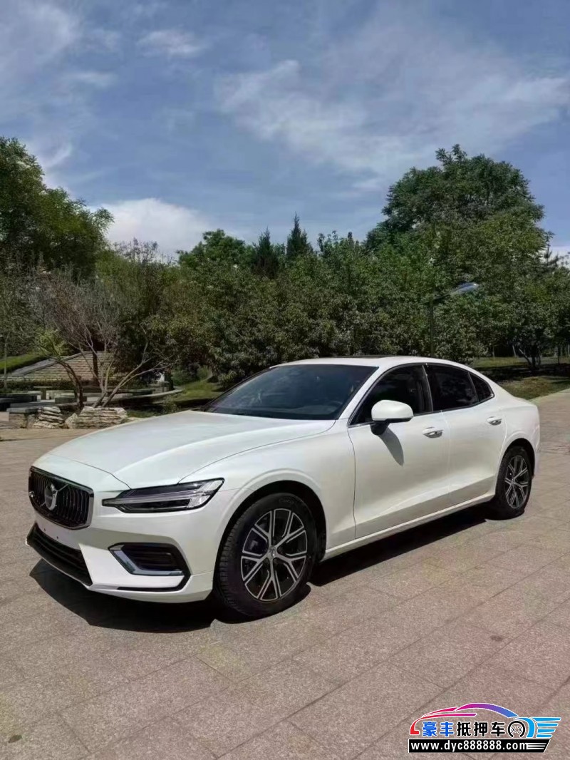 24年沃尔沃S60轿车抵押车出售