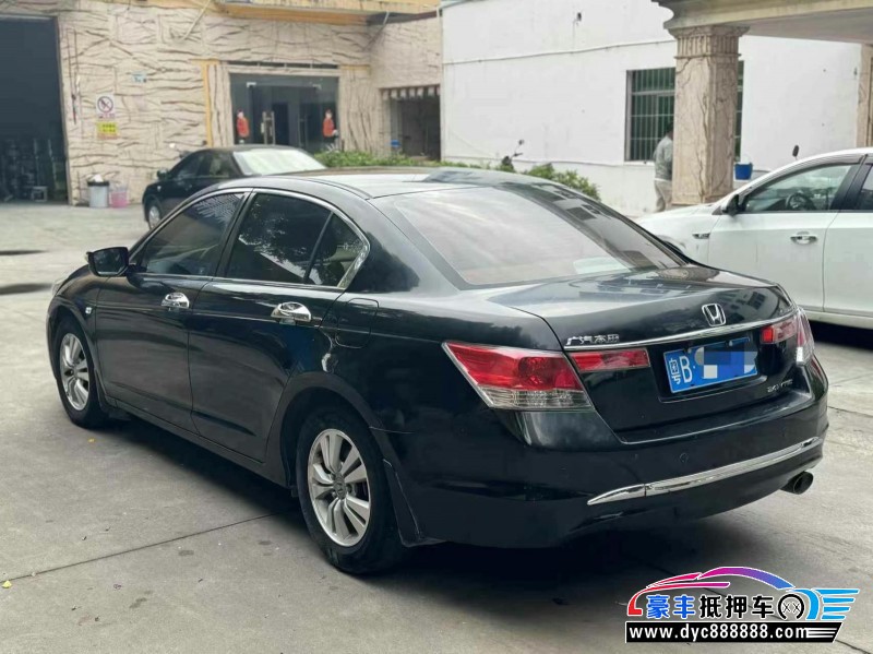 10年本田雅阁轿车抵押车出售