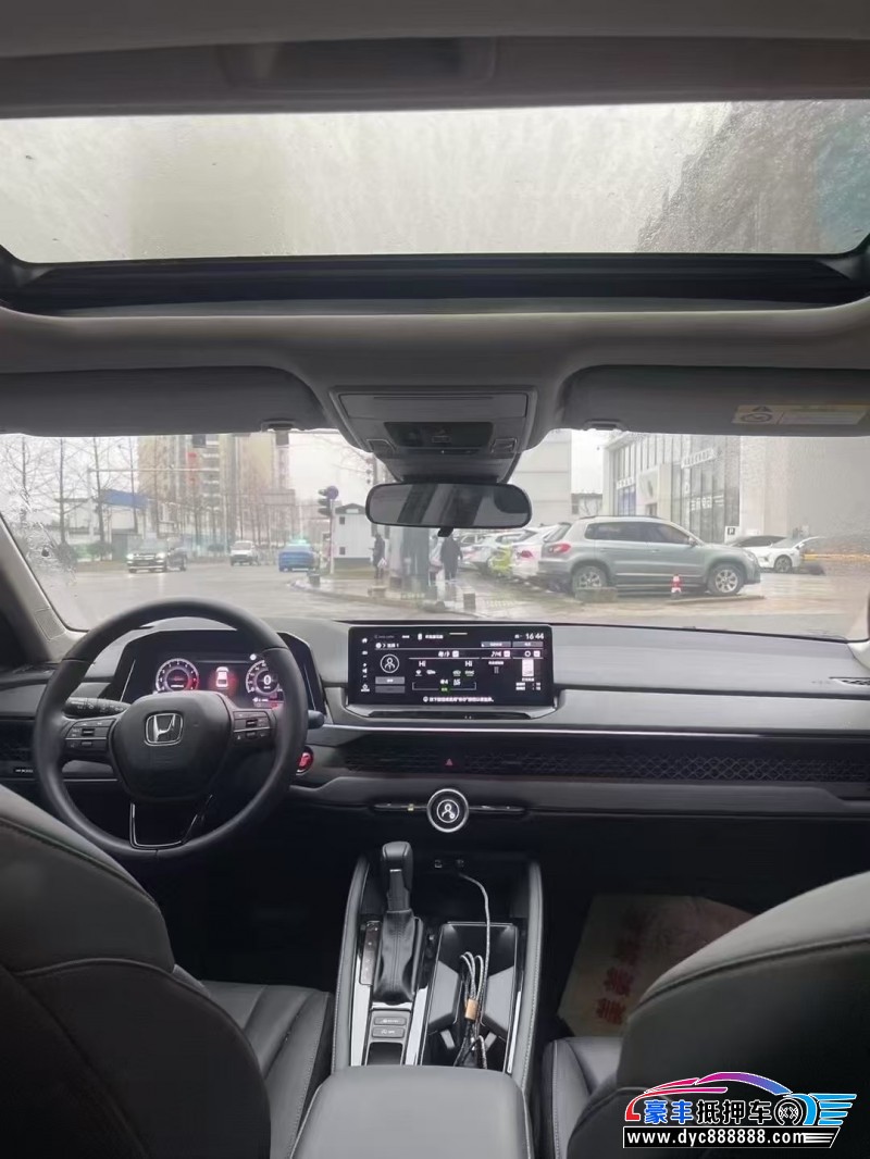 24年本田雅阁轿车抵押车出售