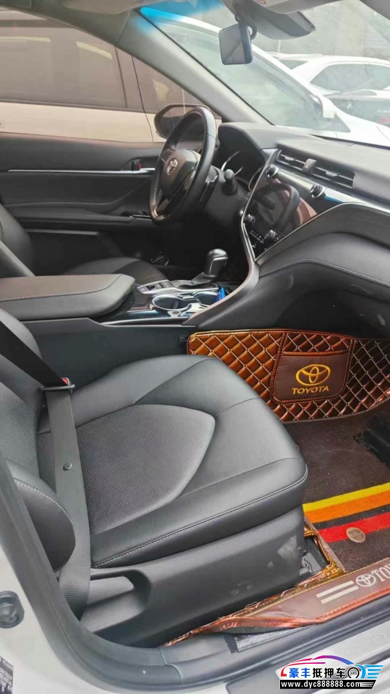 19年丰田凯美瑞轿车抵押车出售